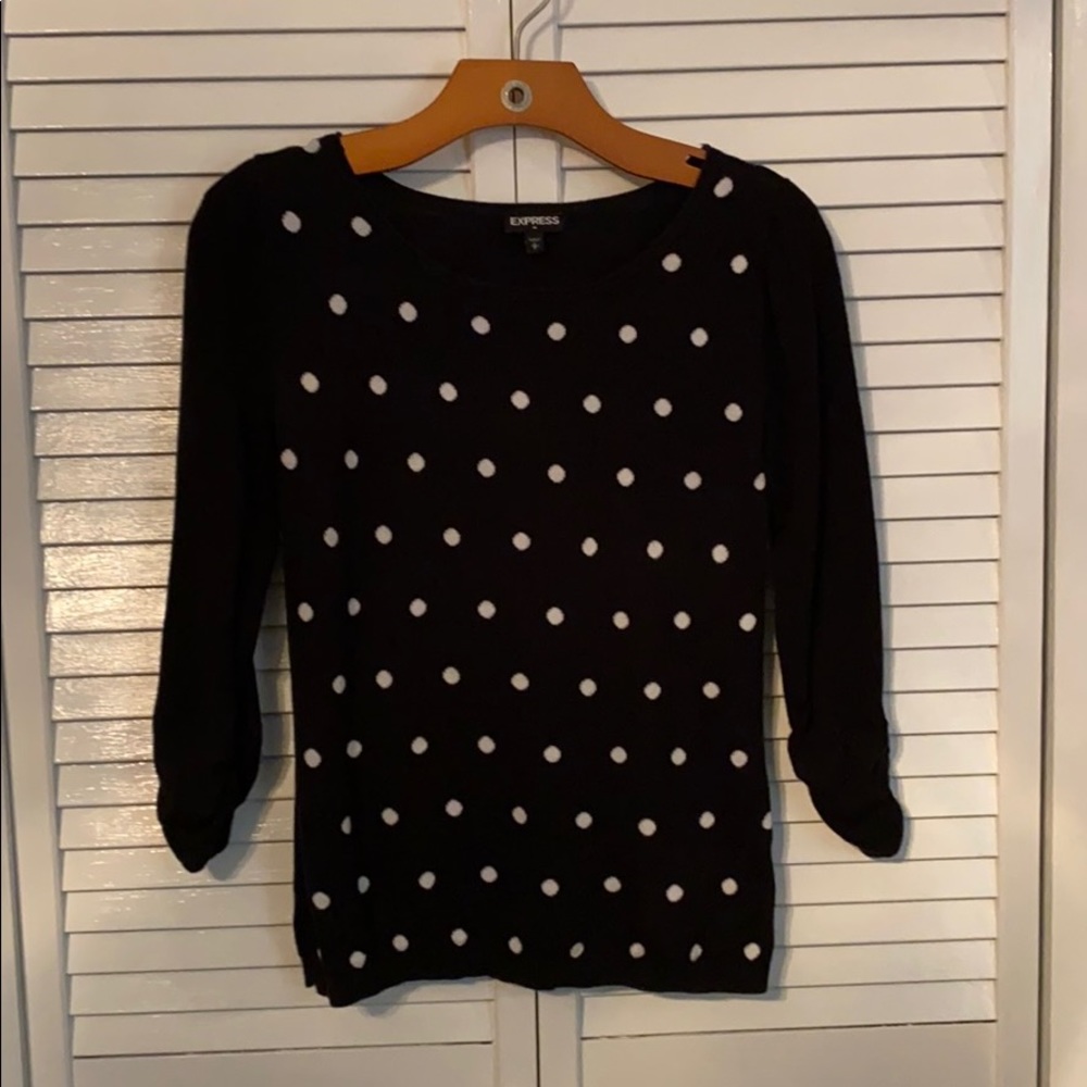 3/4 length sleeve scoop neck sweater